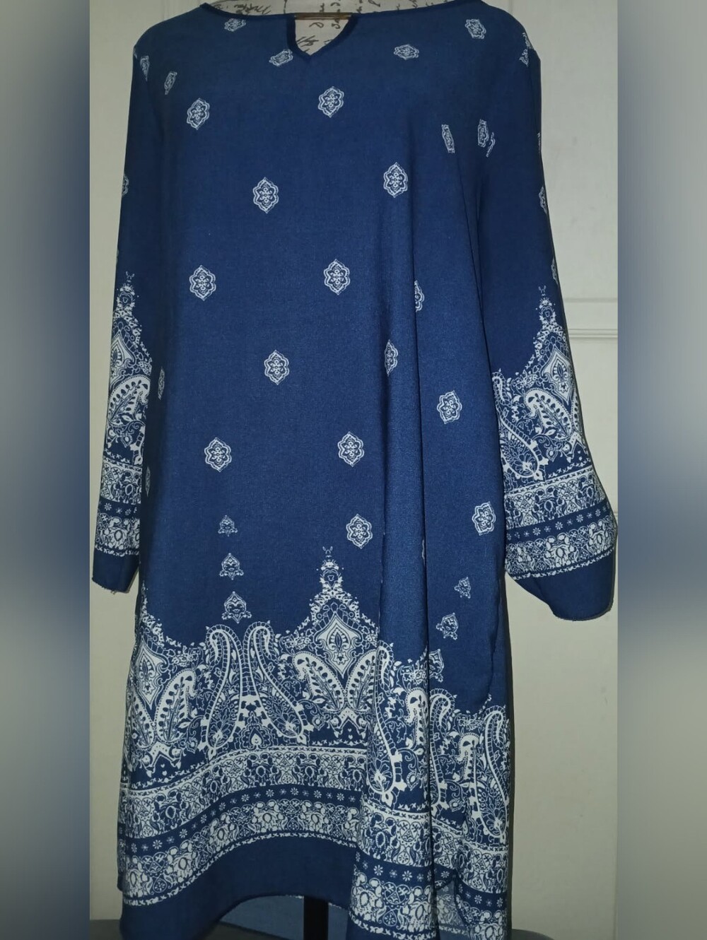 5/$25 Rue21 Navy Blue and White Printed Long Sleeve Dress